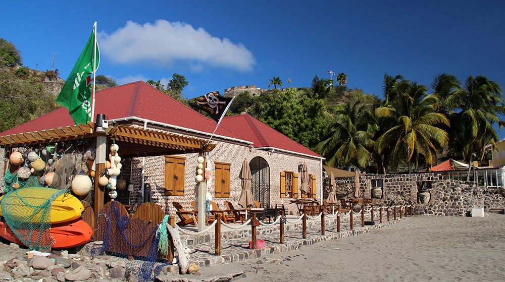 grijsopreis-caraibisch-nederland-restaurant-hotel-mobiel hotel-restaurant op Sint Eustatius